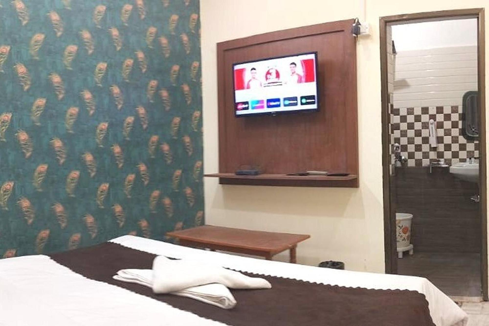 Indra Hotel